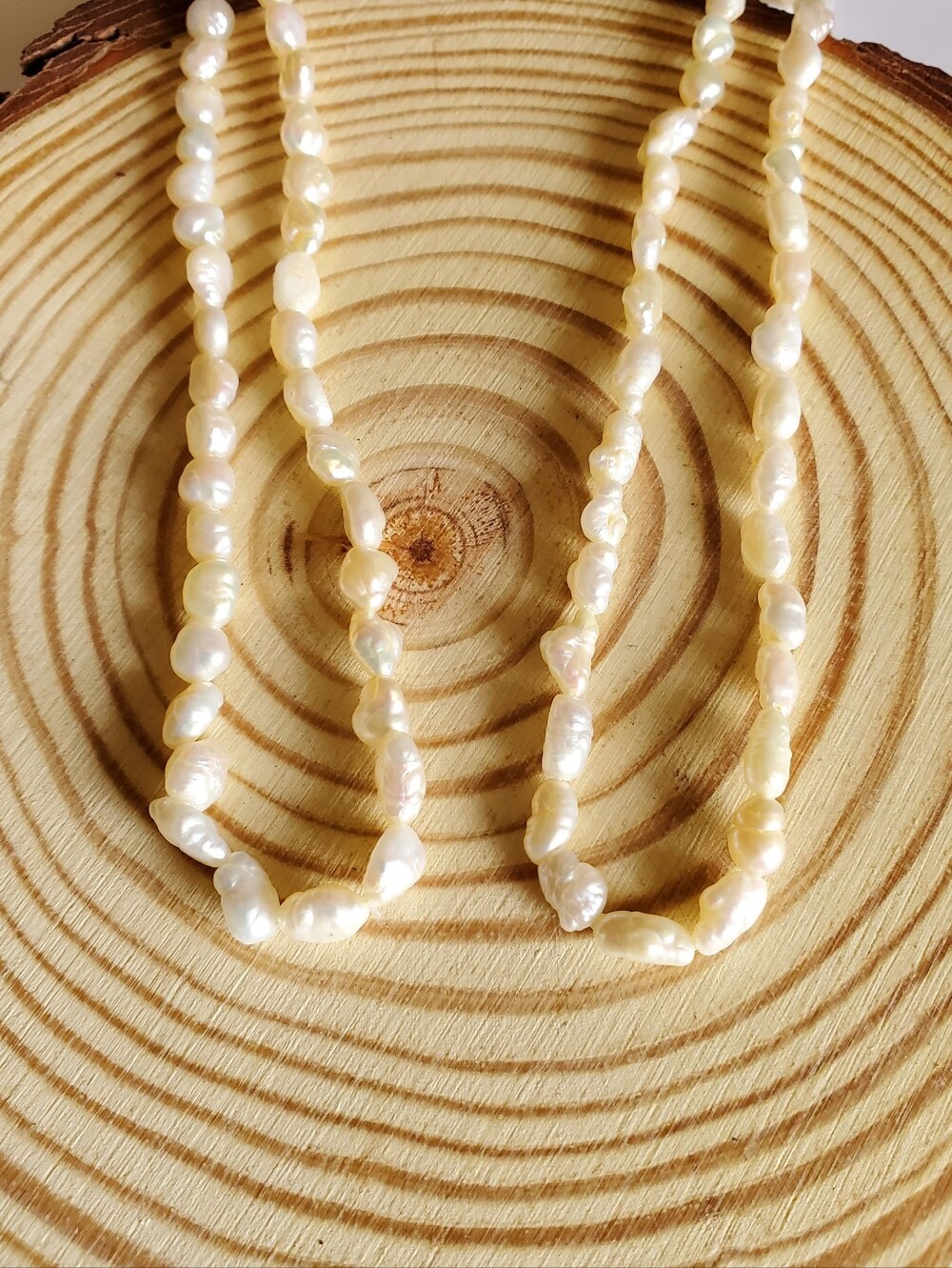 Vtg. Rice Pearls Necklaces - Picture 4 of 5